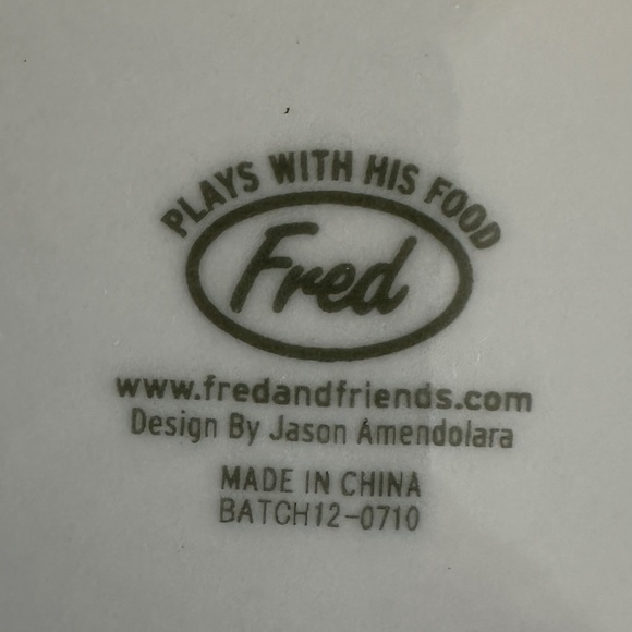 Fred and Friends Plays With His Food 2 Plates - Picture 5 of 8